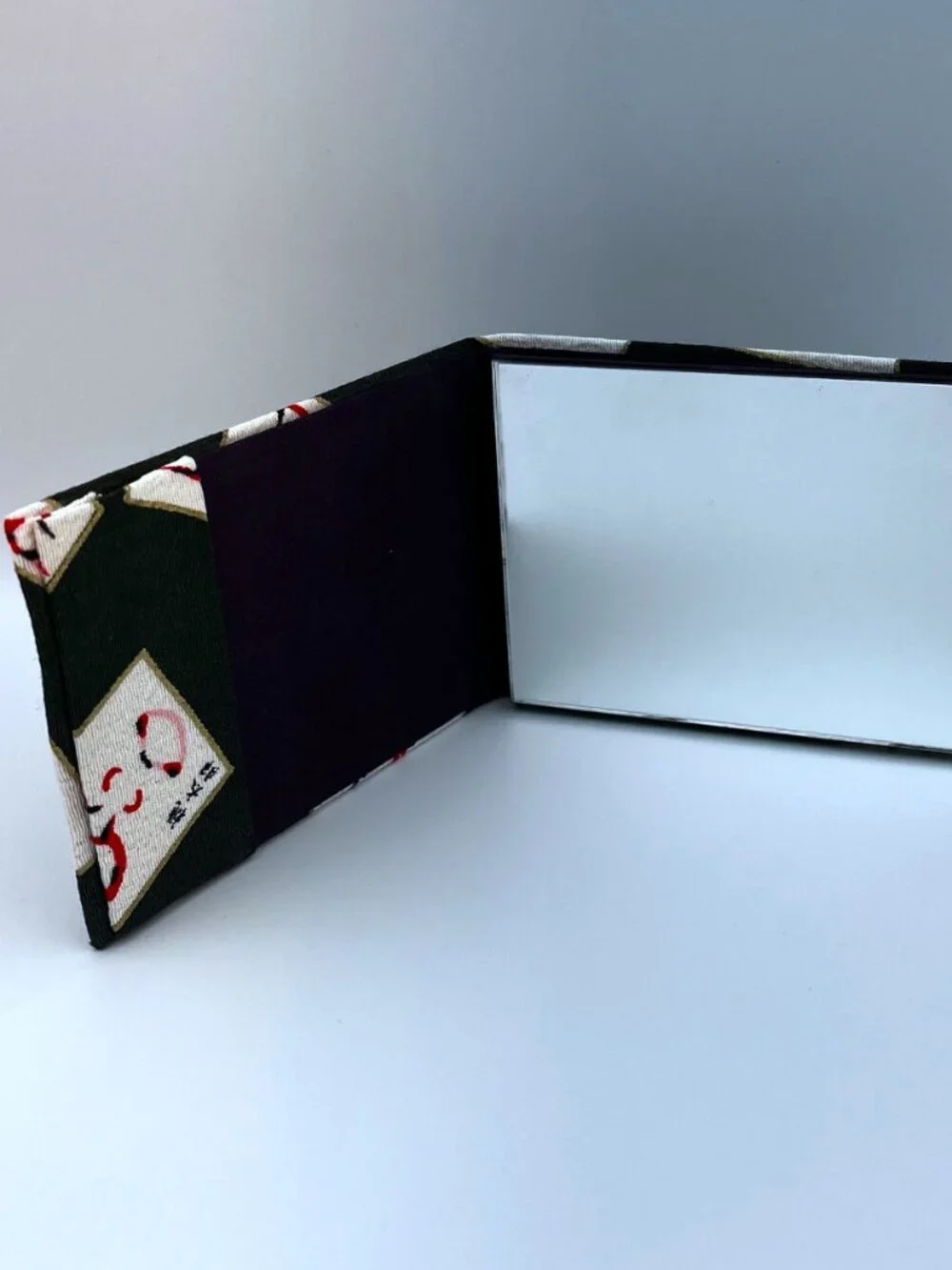 Japanese Portable Folding Compact Mirror – Fabric Design – Pocket Inside